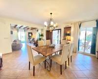 Alquiler a largo plazo - Villa / Semi separado - Cabo Roig