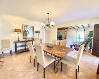 Alquiler a largo plazo - Villa / Semi separado - Cabo Roig