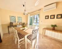 Alquiler a largo plazo - Villa / Semi separado - Cabo Roig