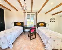 Alquiler a largo plazo - Villa / Semi separado - Cabo Roig