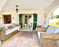 Alquiler a largo plazo - Villa / Semi separado - Cabo Roig