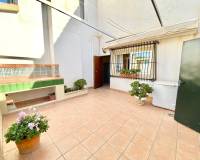 Alquiler a largo plazo - Villa / Semi separado - Cabo Roig