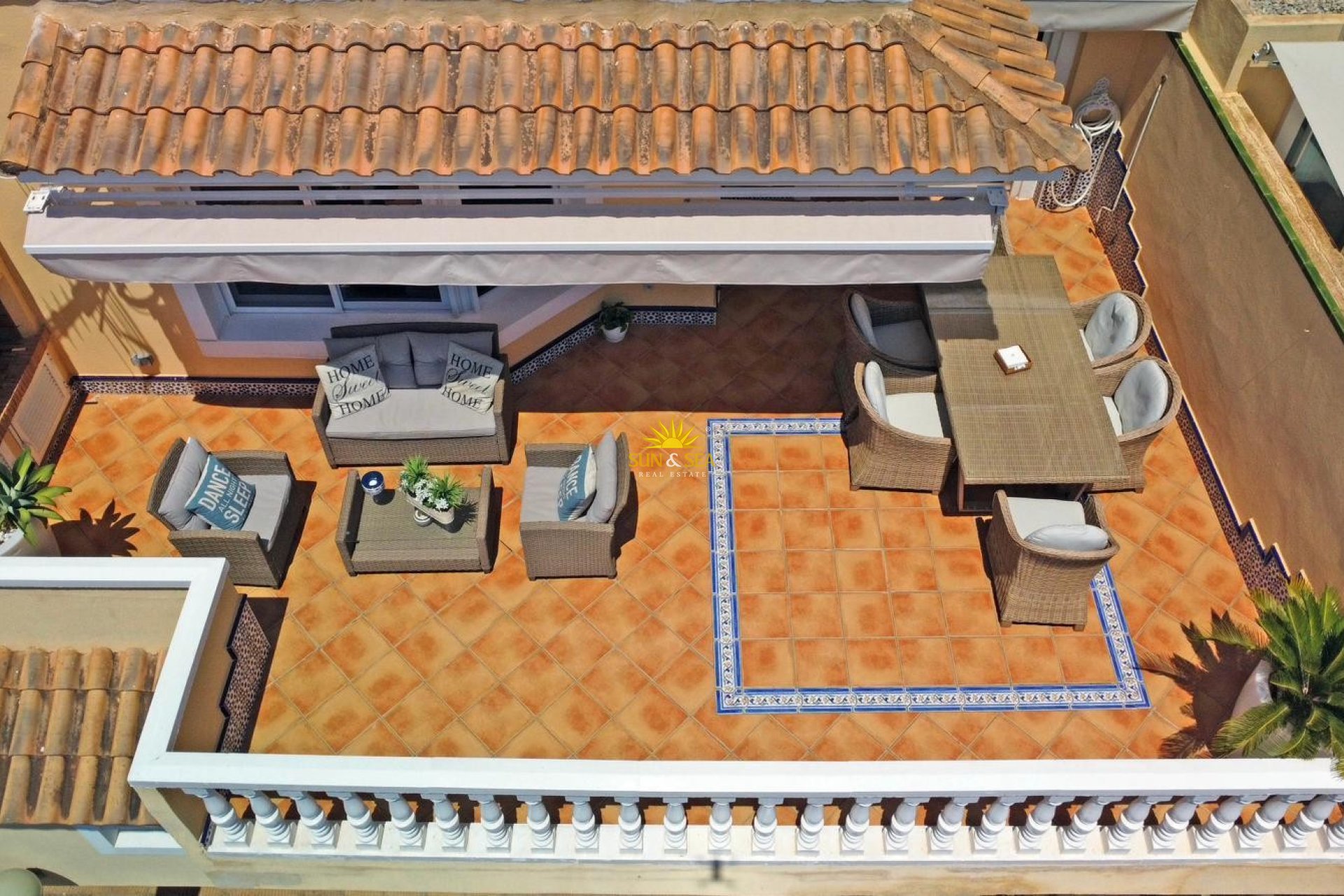 Alquiler a largo plazo - Villa / Semi separado - La Manga del Mar Menor - La Manga Del Mar Menor