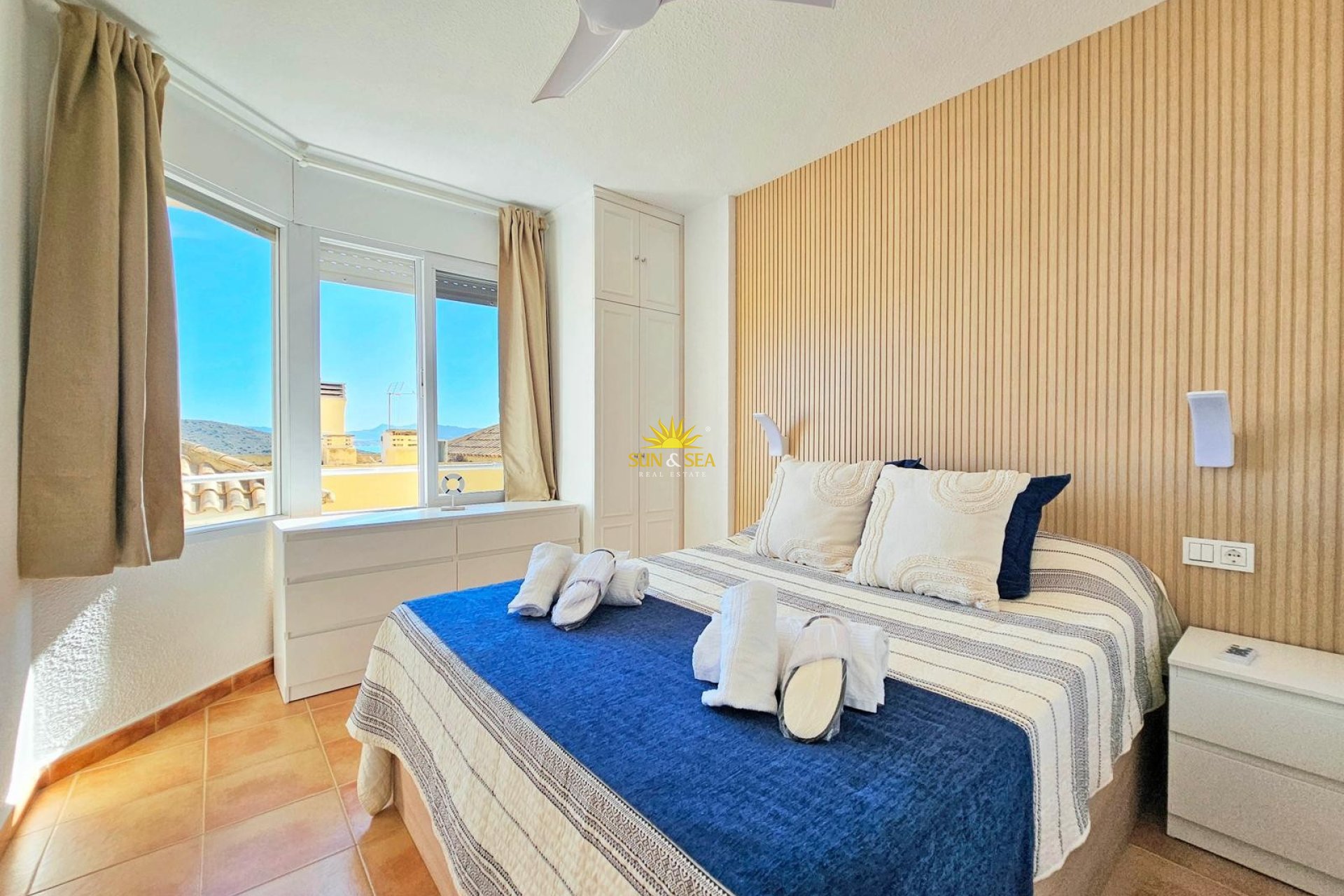 Alquiler a largo plazo - Villa / Semi separado - La Manga del Mar Menor - La Manga Del Mar Menor