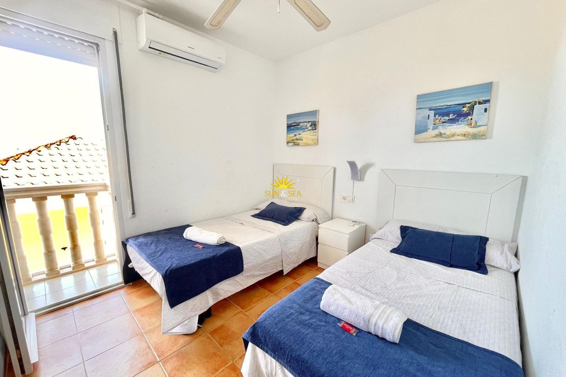Alquiler a largo plazo - Villa / Semi separado - La Manga del Mar Menor - La Manga Del Mar Menor