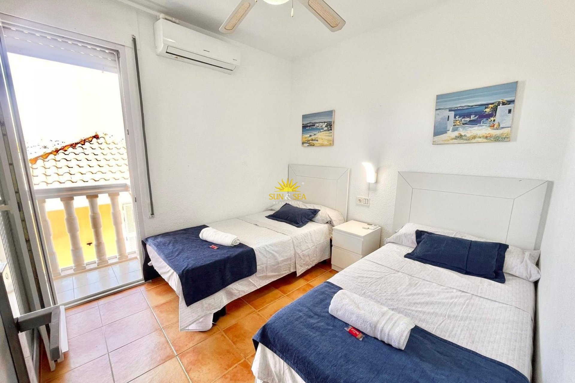 Alquiler a largo plazo - Villa / Semi separado - La Manga del Mar Menor - La Manga Del Mar Menor