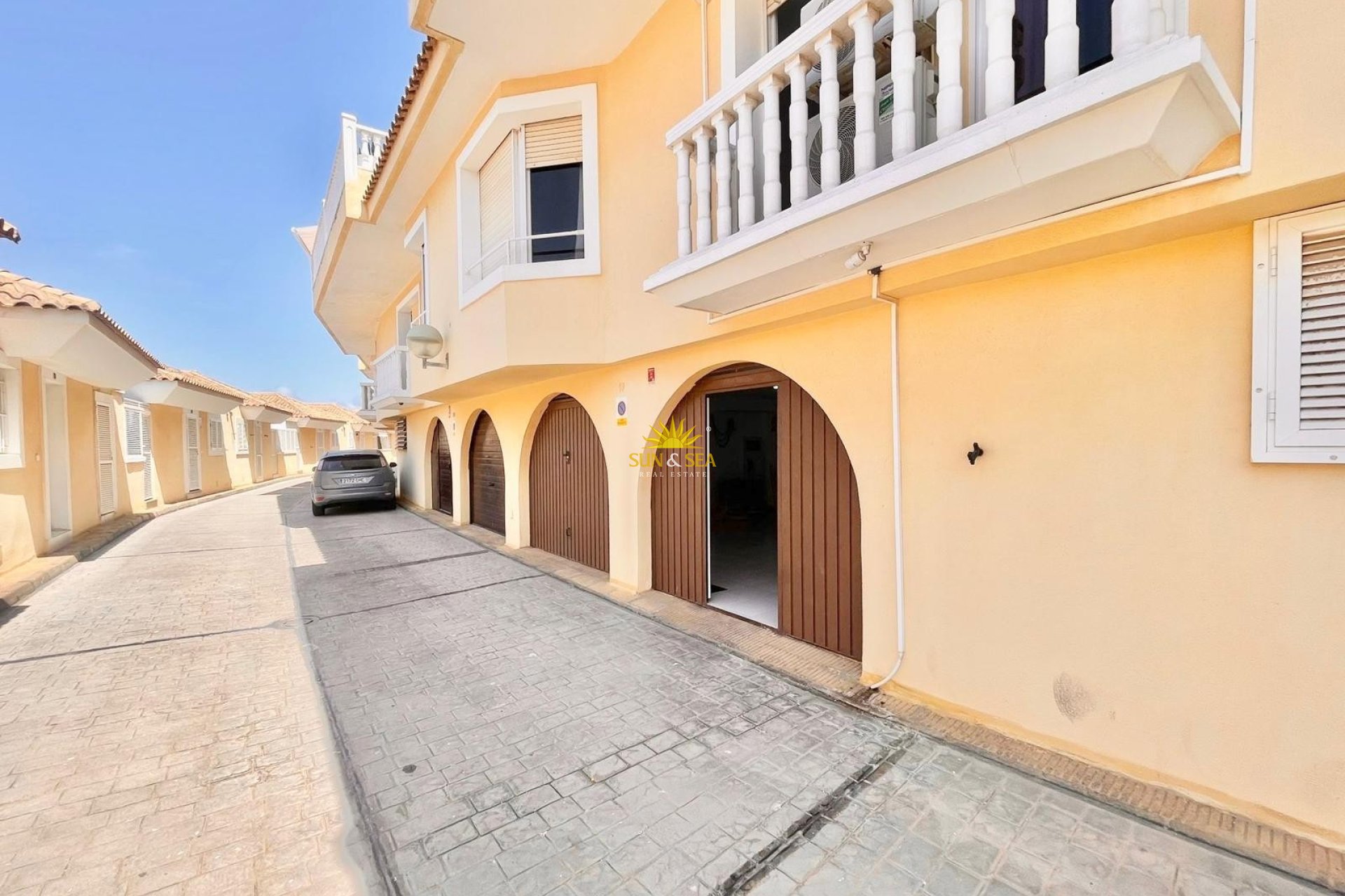 Alquiler a largo plazo - Villa / Semi separado - La Manga del Mar Menor - La Manga Del Mar Menor