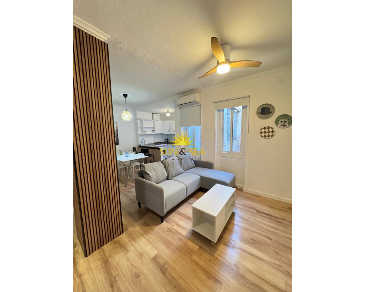 Apartamento - Alquiler a largo plazo - Alicante - Centro