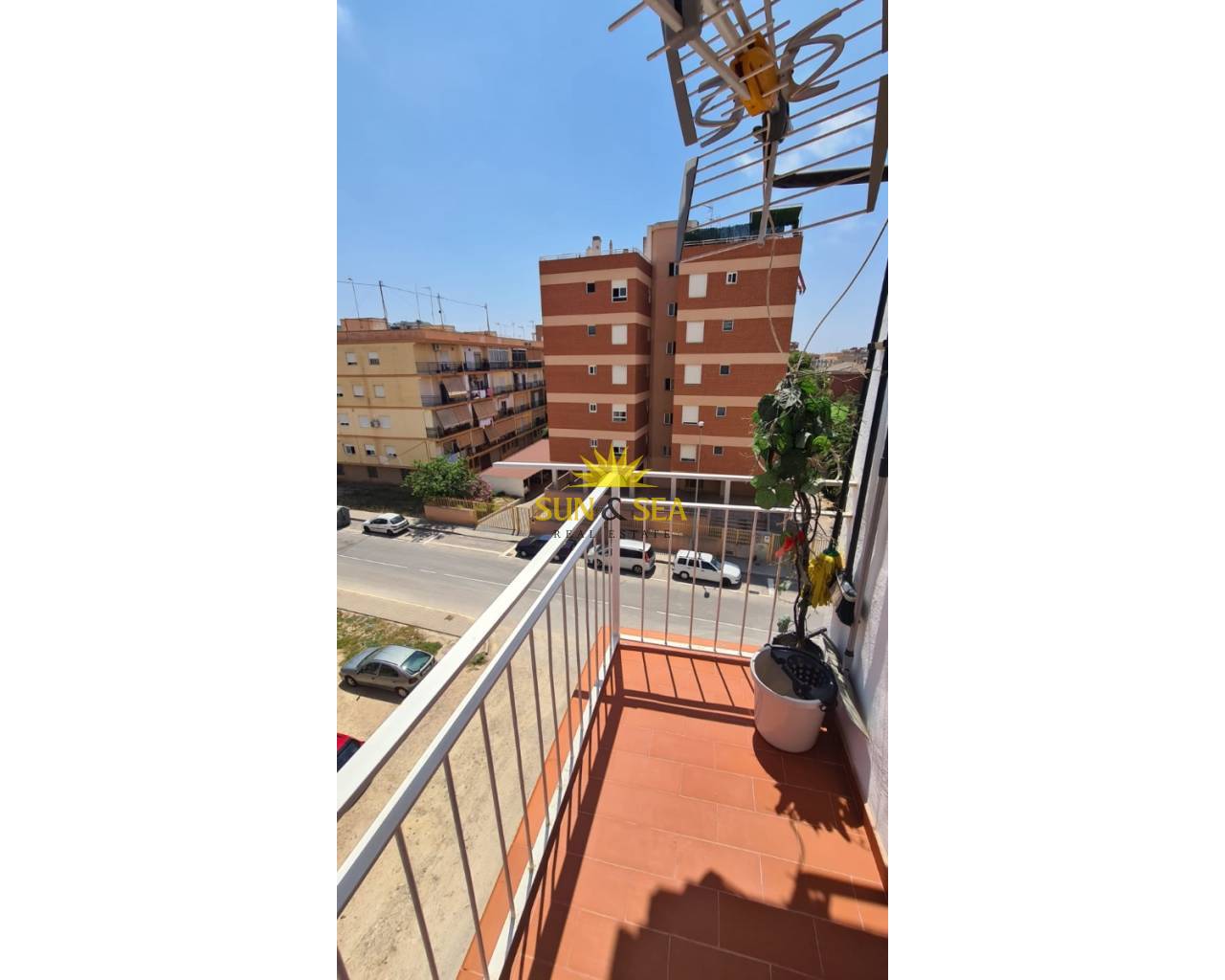 Apartamento - Alquiler a largo plazo - Alicante - Garbinet