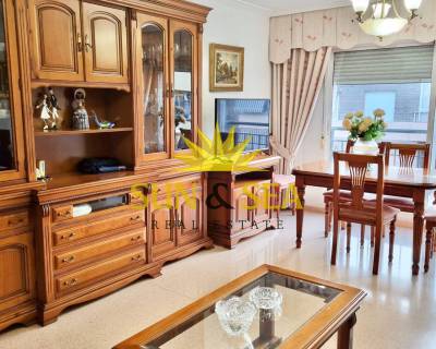 Apartamento - Alquiler a largo plazo - Alicante - RENT-775C