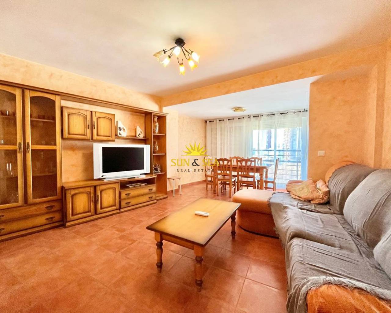 Apartamento - Alquiler a largo plazo - Benidorm - Levante