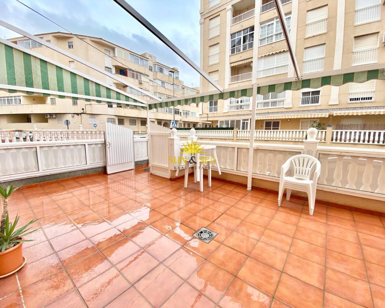 Apartamento - Alquiler a largo plazo - Guardamar del Segura - Guardamar Playa