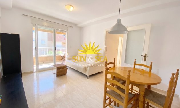 Apartamento - Alquiler a largo plazo - Guardamar del Segura - Guardamar