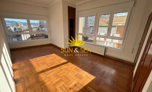Apartamento - Alquiler a largo plazo - Murcia - Murcia