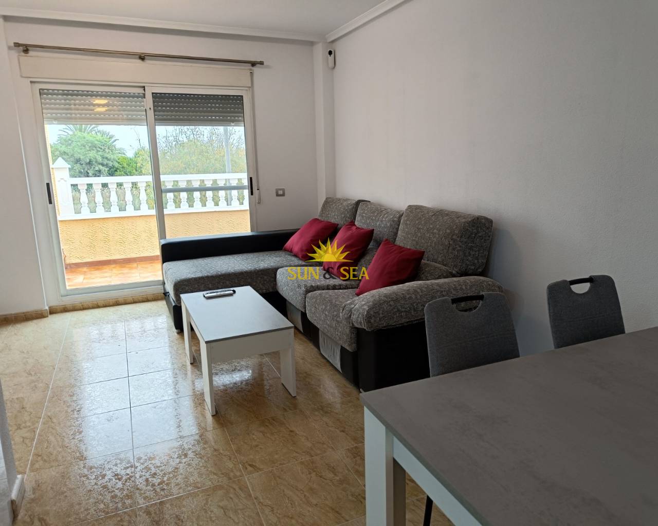 Apartamento - Alquiler a largo plazo - Orihuela - Orihuela