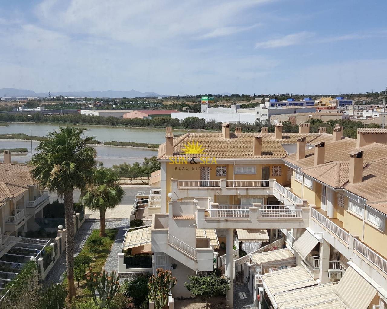 Apartamento - Alquiler a largo plazo - Santa Pola - Puerto