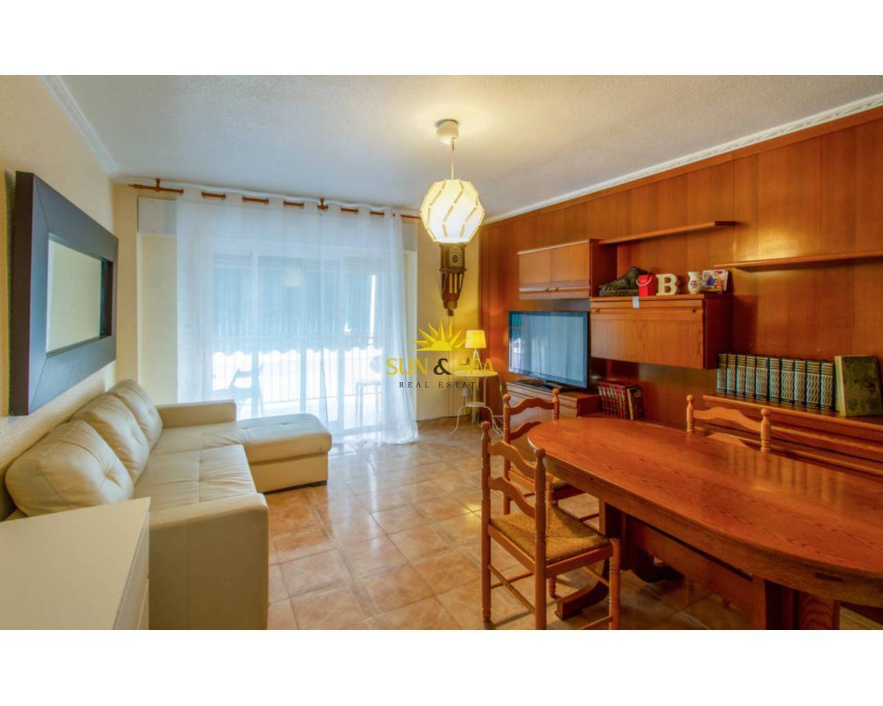 Apartamento - Alquiler a largo plazo - Santa Pola - Puerto