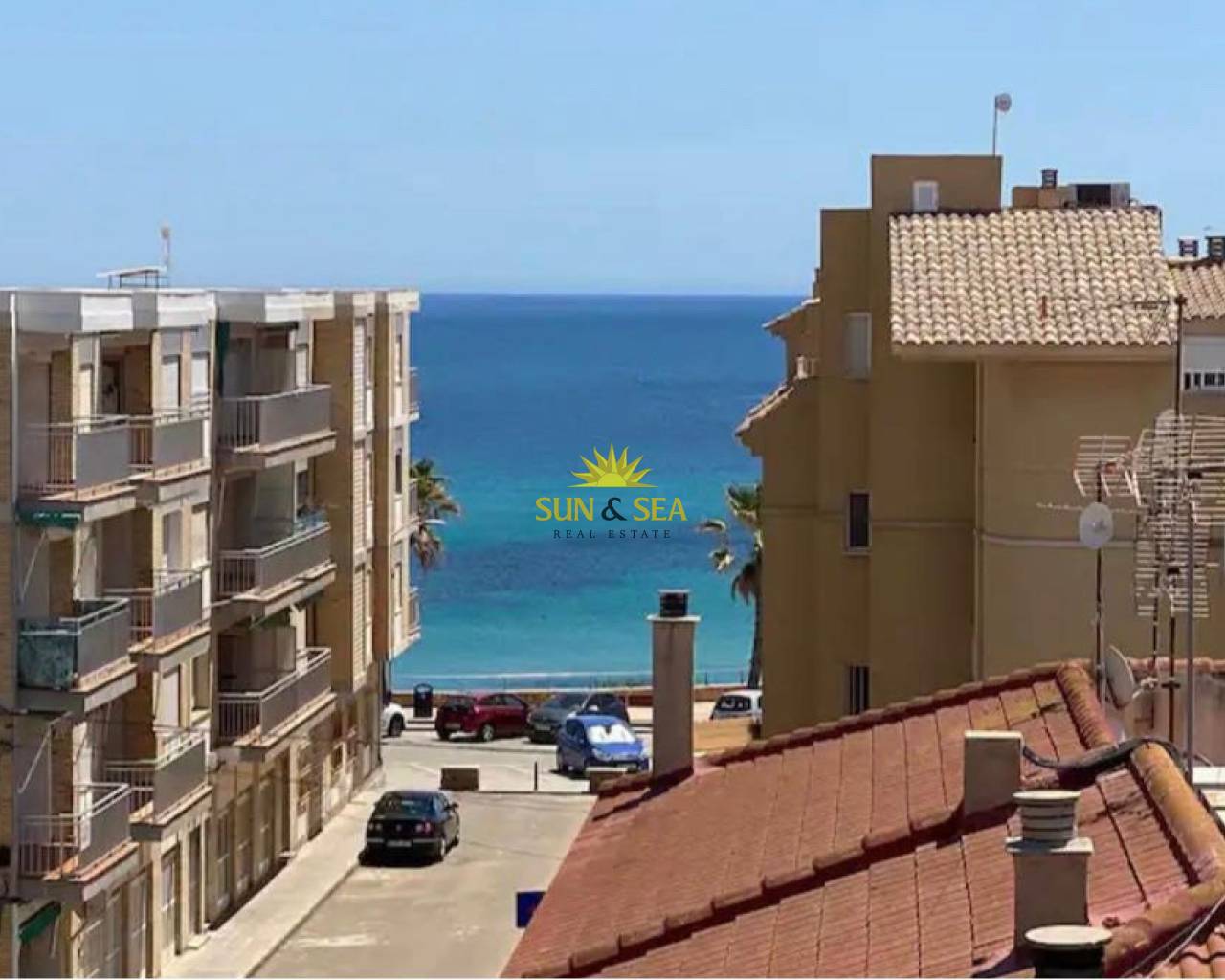 Apartamento - Alquiler a largo plazo - Torre de la Horadada - Torre de la Horadada