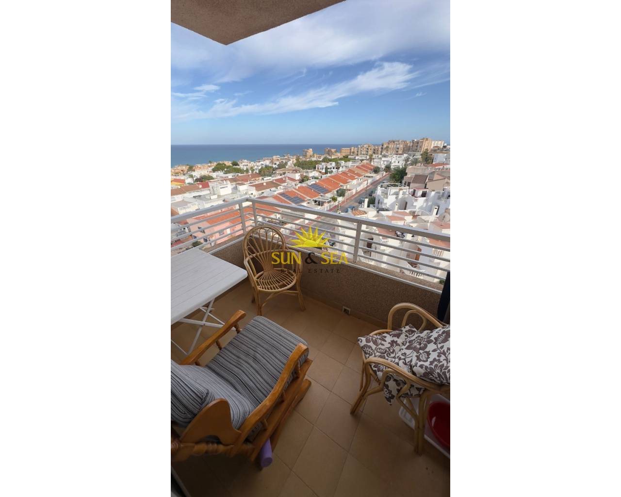 Apartamento - Alquiler a largo plazo - Torrevieja - Cabo cervera