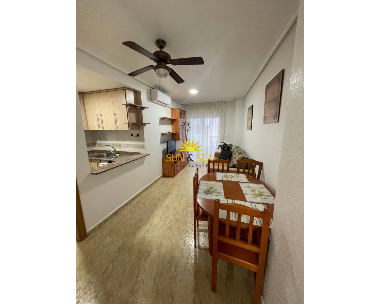 Apartamento - Alquiler a largo plazo - Torrevieja - Curva del Palangre