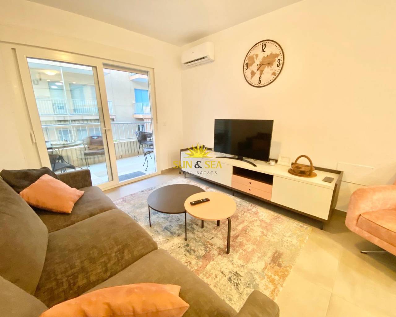 Apartamento - Alquiler a largo plazo - Torrevieja - Playa del Cura