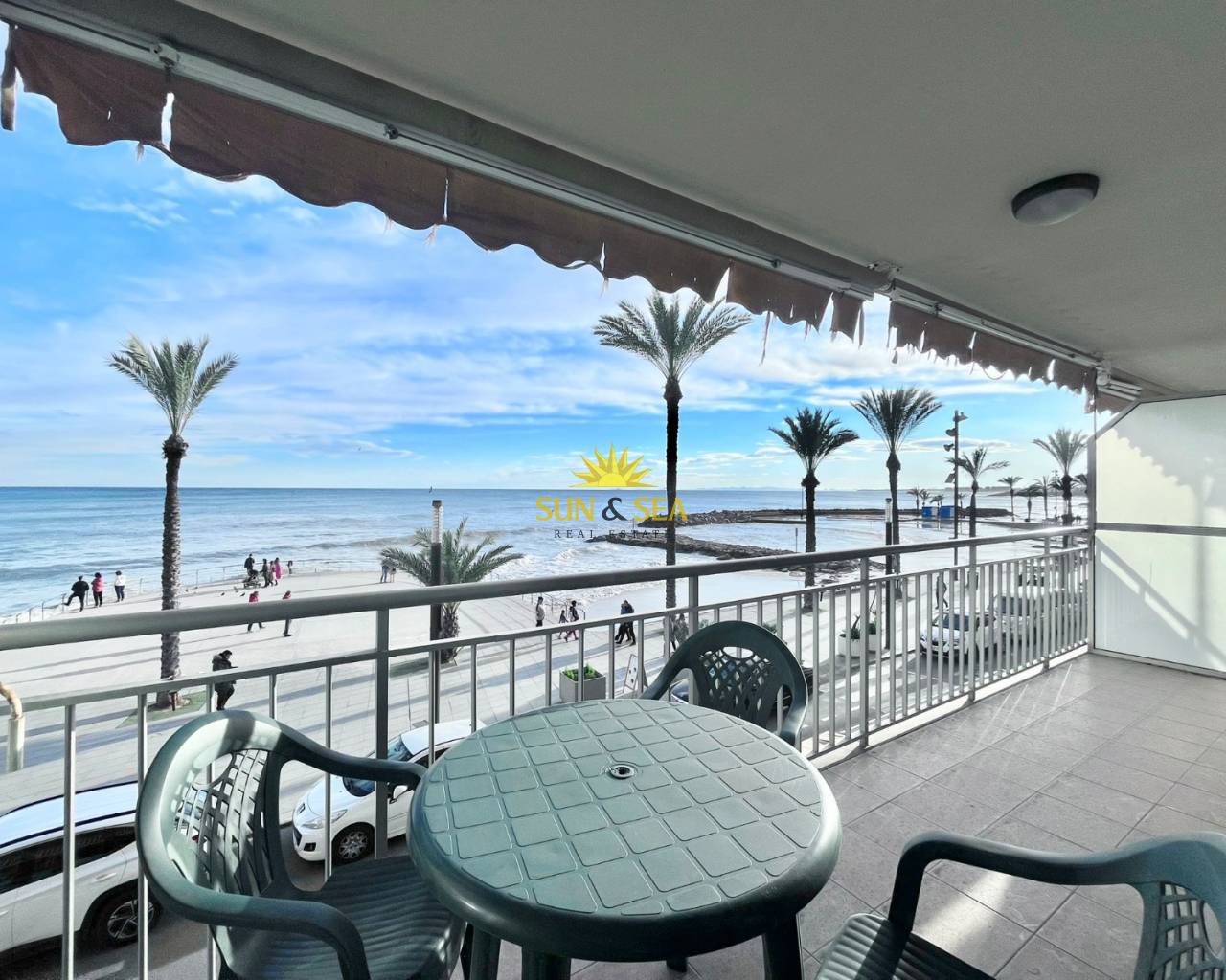 Apartamento - Alquiler a largo plazo - Torrevieja - Playa del Cura