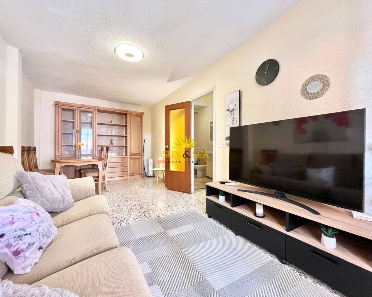 Apartamento - Alquiler a largo plazo - Torrevieja - Playa del Cura