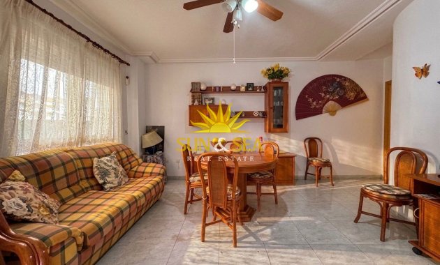Apartamento - Alquiler a largo plazo - Torrevieja - Playa del Cura