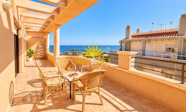Apartamento - Alquiler a largo plazo - Torrevieja - Playa del Cura