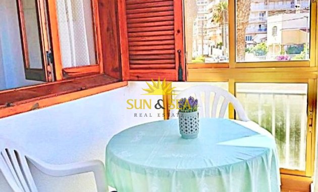 Apartamento - Alquiler a largo plazo - Torrevieja - Punta prima