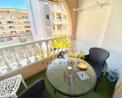 Apartamento - Alquiler a largo plazo - Torrevieja - RENT-1910MG