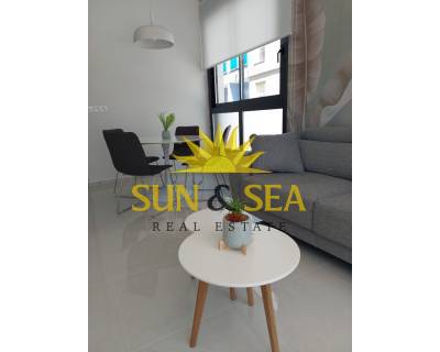 Apartamento - Alquiler a largo plazo - Torrevieja - RENT-2603MG