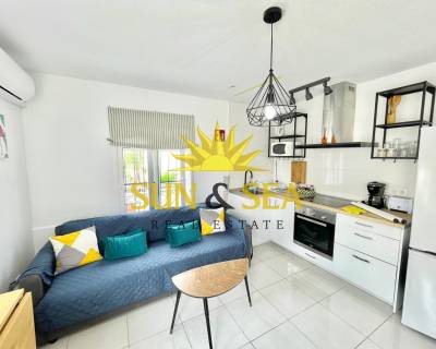 Apartamento - Alquiler a largo plazo - Torrevieja - RENT-2944LSP