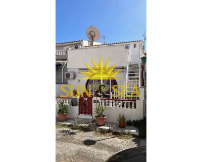 Apartamento - Alquiler a largo plazo - Torrevieja - RENT-3208L