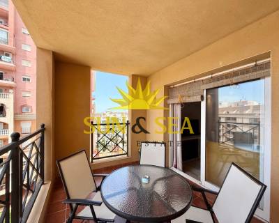 Apartamento - Alquiler a largo plazo - Torrevieja - RENT-3232SSP