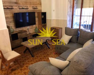 Apartamento - Alquiler a largo plazo - Torrevieja - RENT-3307L