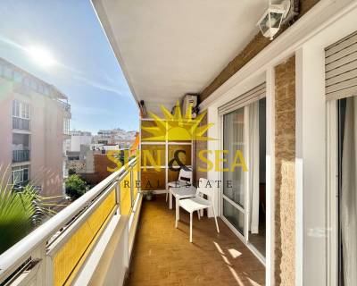 Apartamento - Alquiler a largo plazo - Torrevieja - RENT-3400S