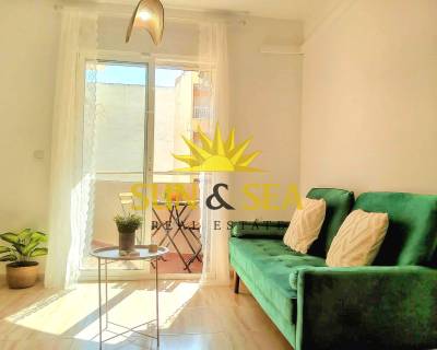 Apartamento - Alquiler a largo plazo - Torrevieja - RENT-3533LSP