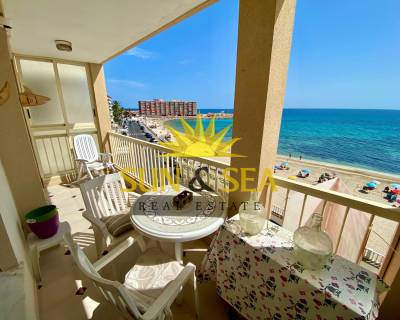 Apartamento - Alquiler a largo plazo - Torrevieja - RENT-37RB