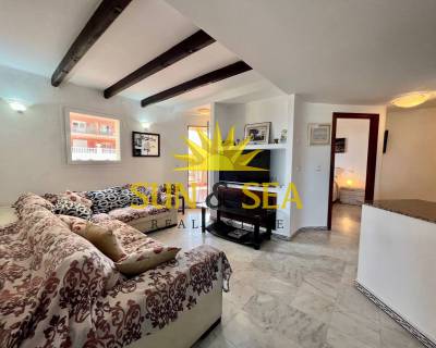 Apartamento - Alquiler a largo plazo - Torrevieja - RENT-395R