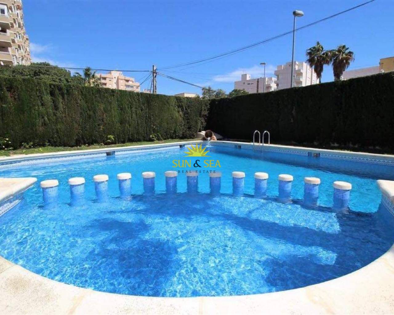 Apartamento - Alquiler a largo plazo - Torrevieja - torrevieja