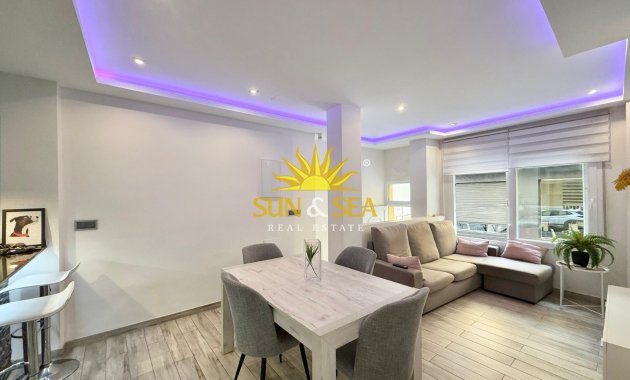 Apartamento - Alquiler a largo plazo - Torrevieja - torrevieja