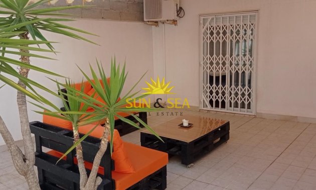 Apartamento - Alquiler a largo plazo - Torrevieja - torrevieja