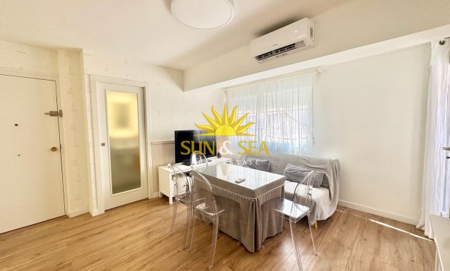 Apartamento - Alquiler a largo plazo - Torrevieja - torrevieja