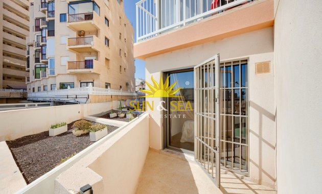 Apartamento - Alquiler a largo plazo - Torrevieja - torrevieja