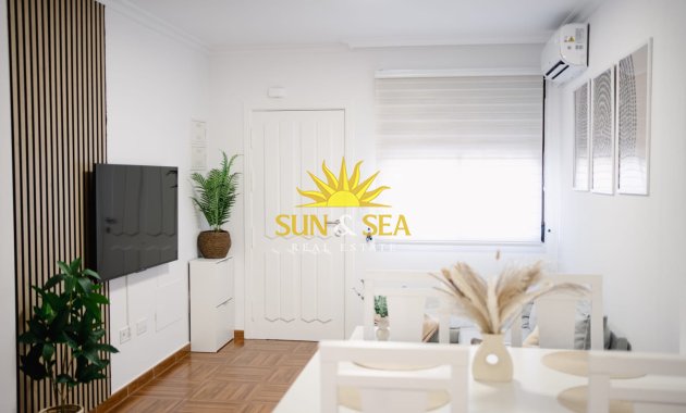 Apartamento - Alquiler de invierno - Torrevieja - Aguas Nuevas