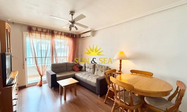 Apartamento - Reventa - Torrevieja - Playa del Acequión