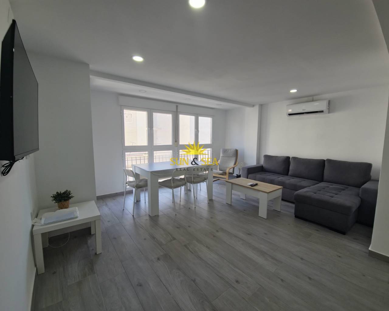 Apartment - Аренда на длительный срок - Torrevieja - Centro