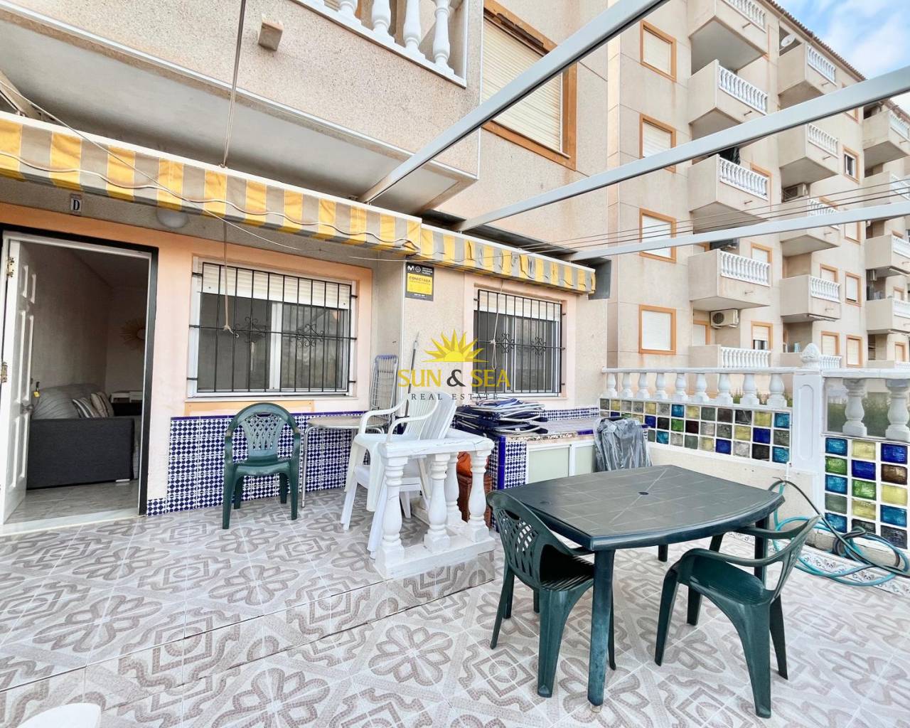 Apartment - Аренда на длительный срок - Torrevieja - La Mata-La Manguilla