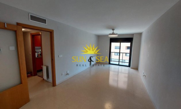 Apartment - Долгосрочная аренда - Alicante - Carolinas Altas